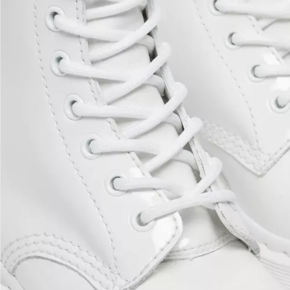 Dr. Martens 1460 Mono White Patent Leather Boots
Size 7 | NIB - Picture 5 of 7